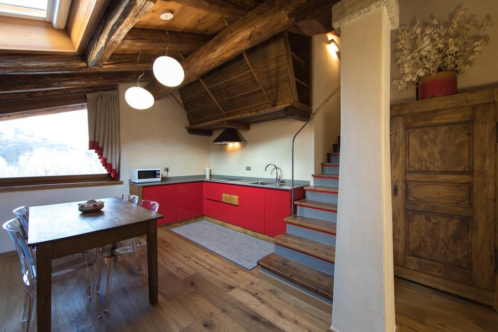 Maison Lo Triolet Introd Exterior photo